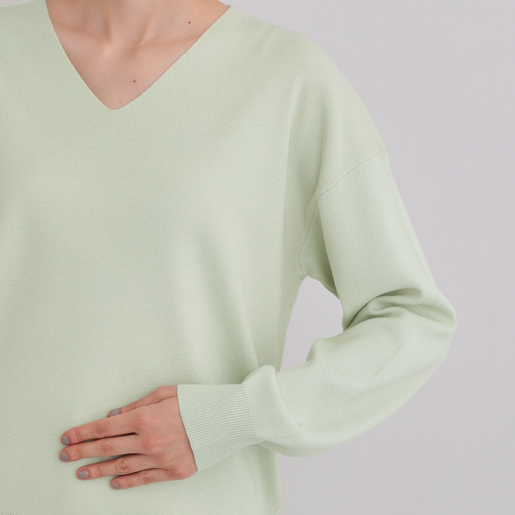 THE SHOP TK「【S-XLサイズ/上品見えが叶う】Vネックニット/蓄熱/洗濯機OK」|ニット・セーター|
