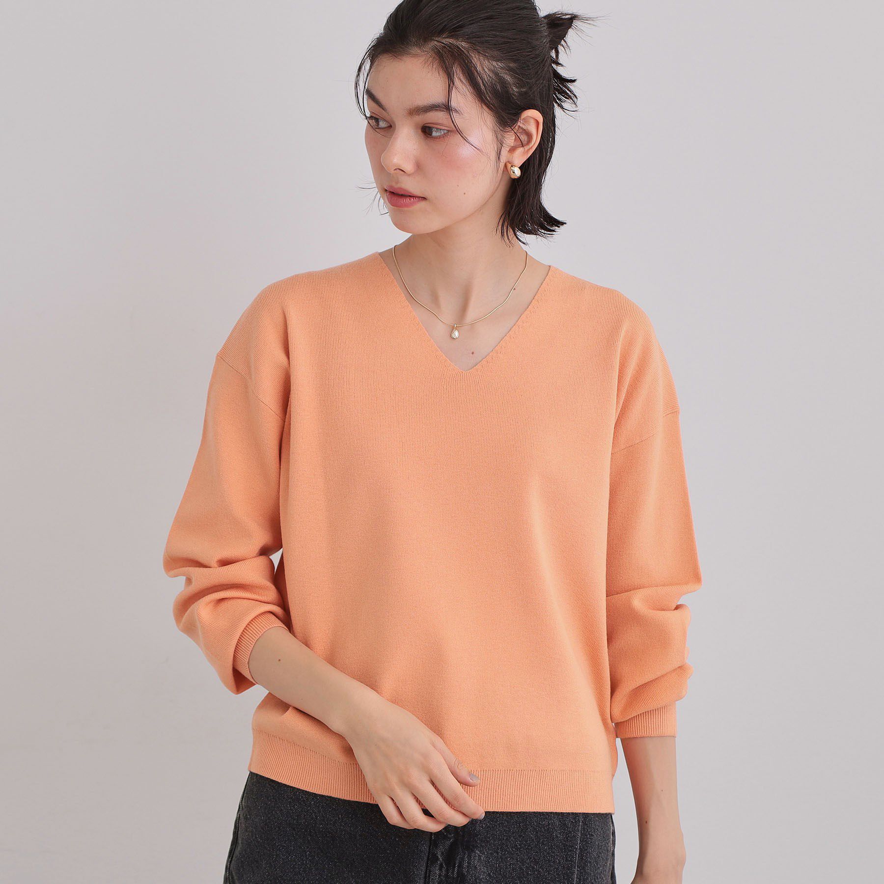 THE SHOP TK「【S-XLサイズ/上品見えが叶う】Vネックニット/蓄熱/洗濯機OK」|ニット・セーター|オレンジ(065)