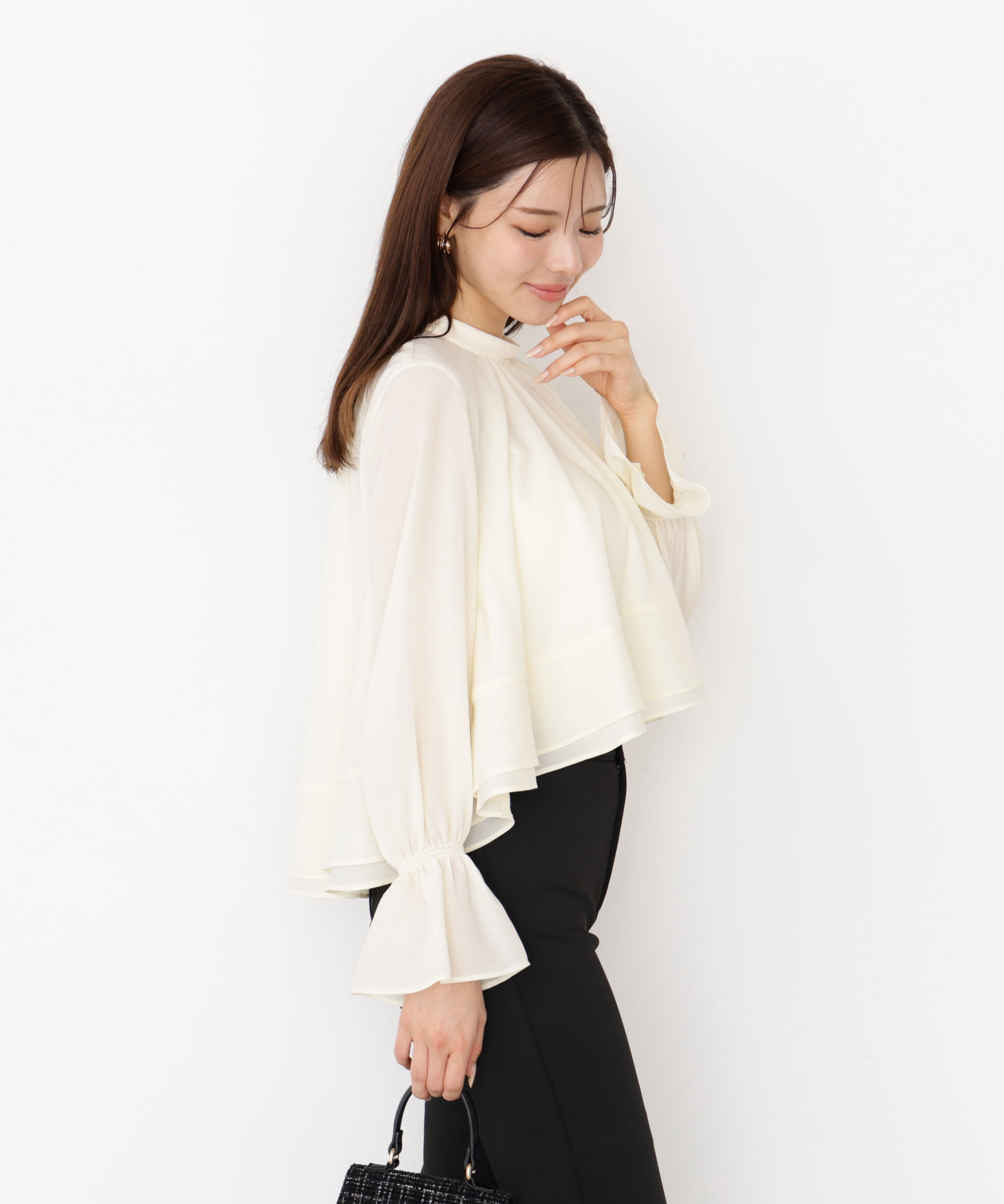 PROPORTION BODY DRESSING「＜ウォッシャブル＞ヘムフレアブラウス 25AW」|シャツ・ブラウス|