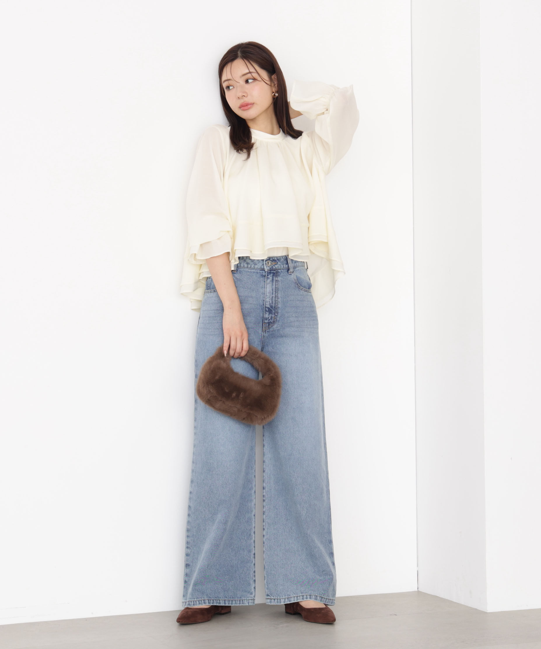 PROPORTION BODY DRESSING「＜ウォッシャブル＞ヘムフレアブラウス 25AW」|シャツ・ブラウス|