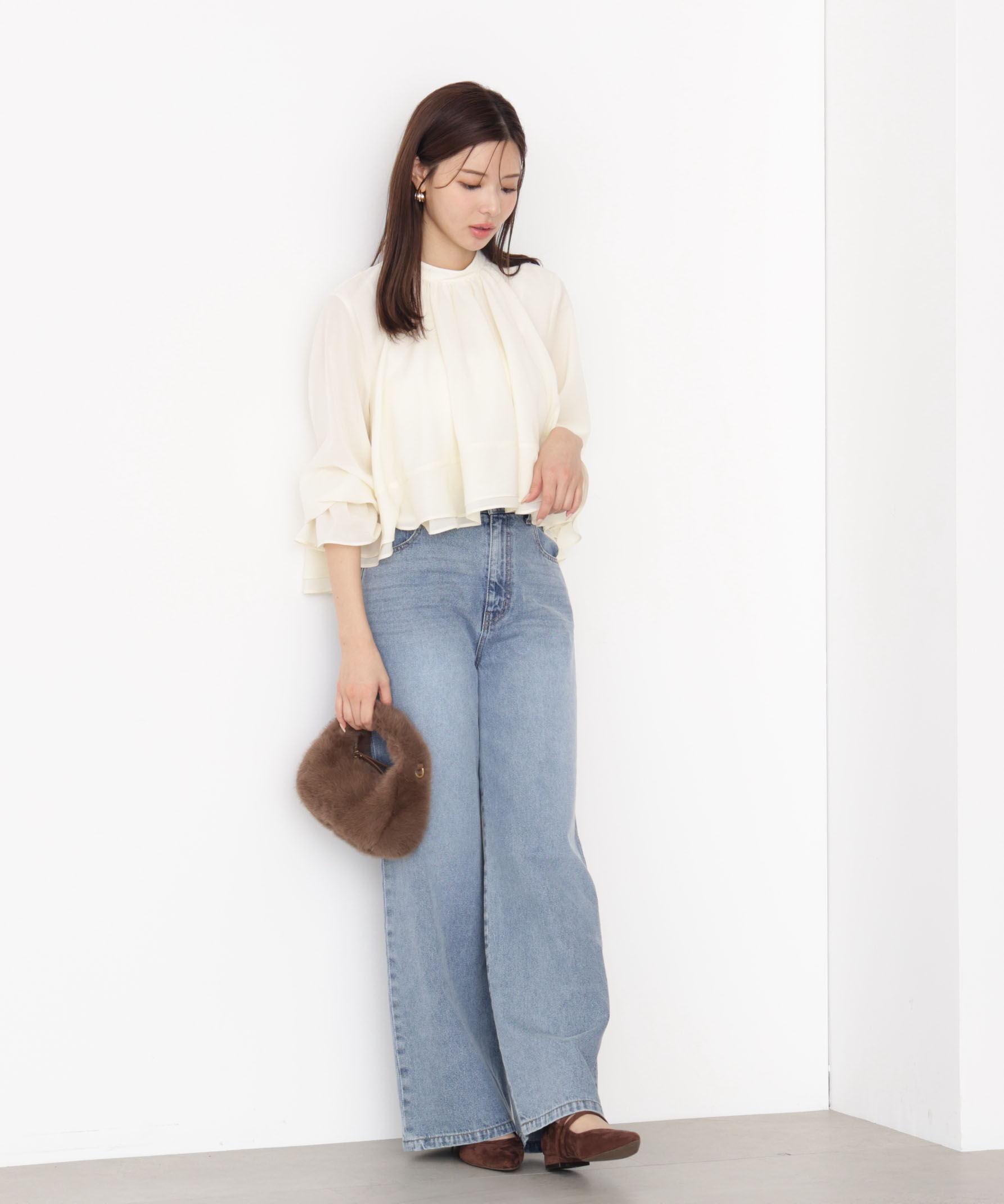 PROPORTION BODY DRESSING「＜ウォッシャブル＞ヘムフレアブラウス 25AW」|シャツ・ブラウス|