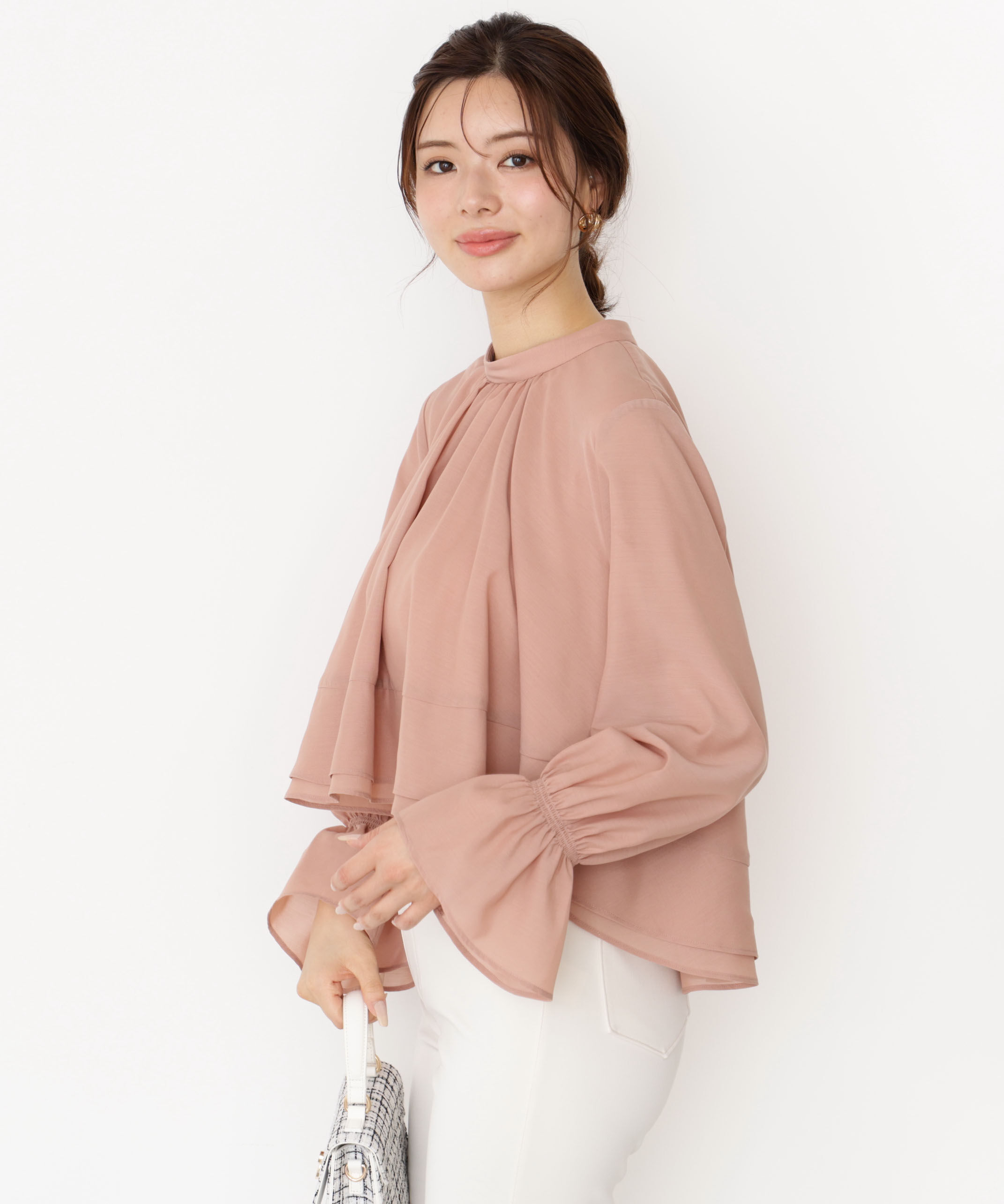 PROPORTION BODY DRESSING「＜ウォッシャブル＞ヘムフレアブラウス 25AW」|シャツ・ブラウス|