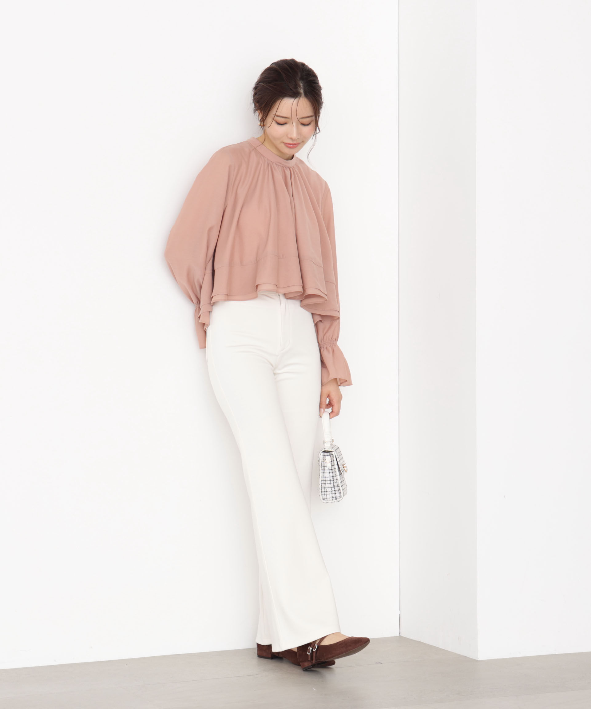 PROPORTION BODY DRESSING「＜ウォッシャブル＞ヘムフレアブラウス 25AW」|シャツ・ブラウス|