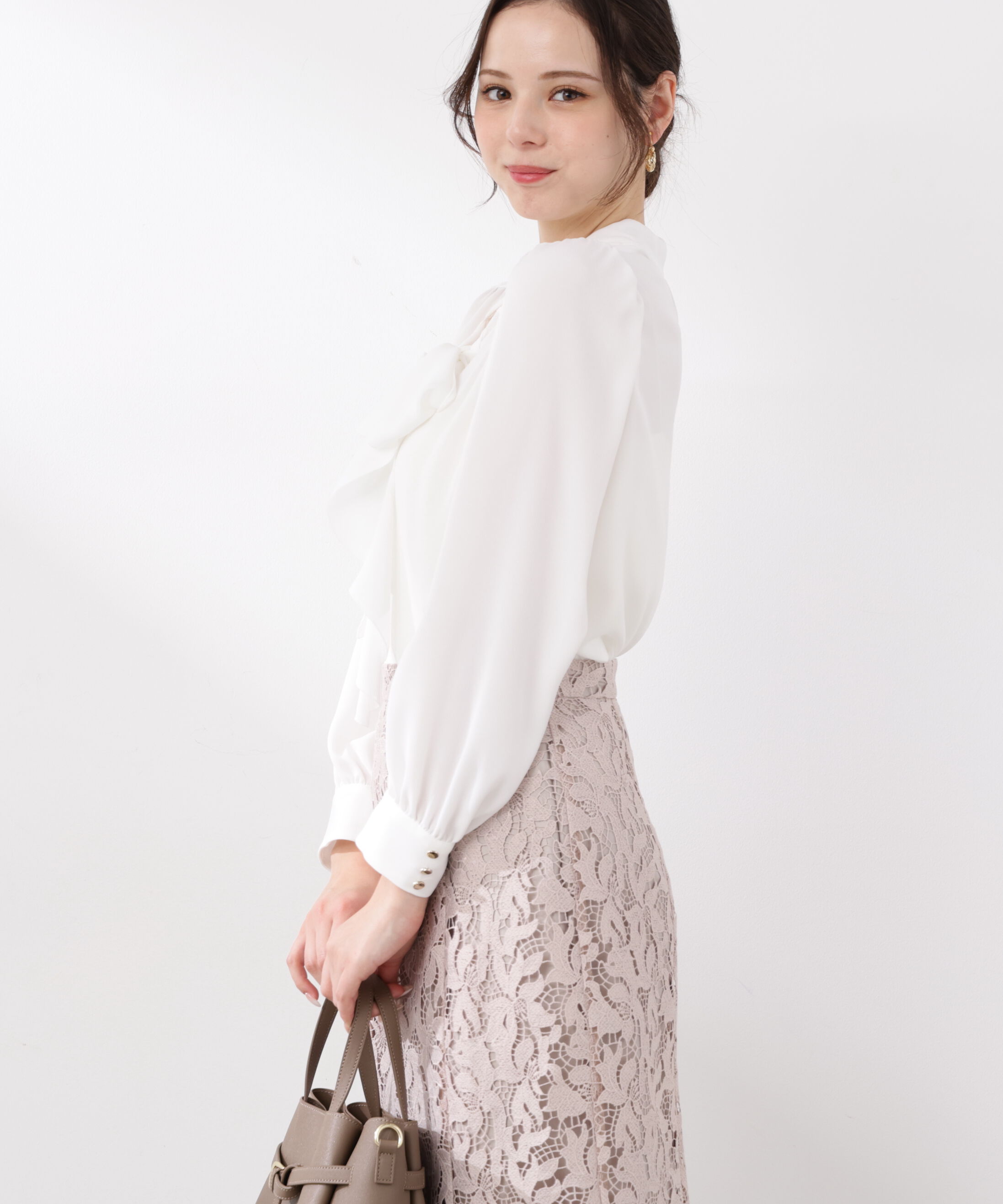 PROPORTION BODY DRESSING「ラッフルリボンブラウス　26SS」|シャツ・ブラウス|