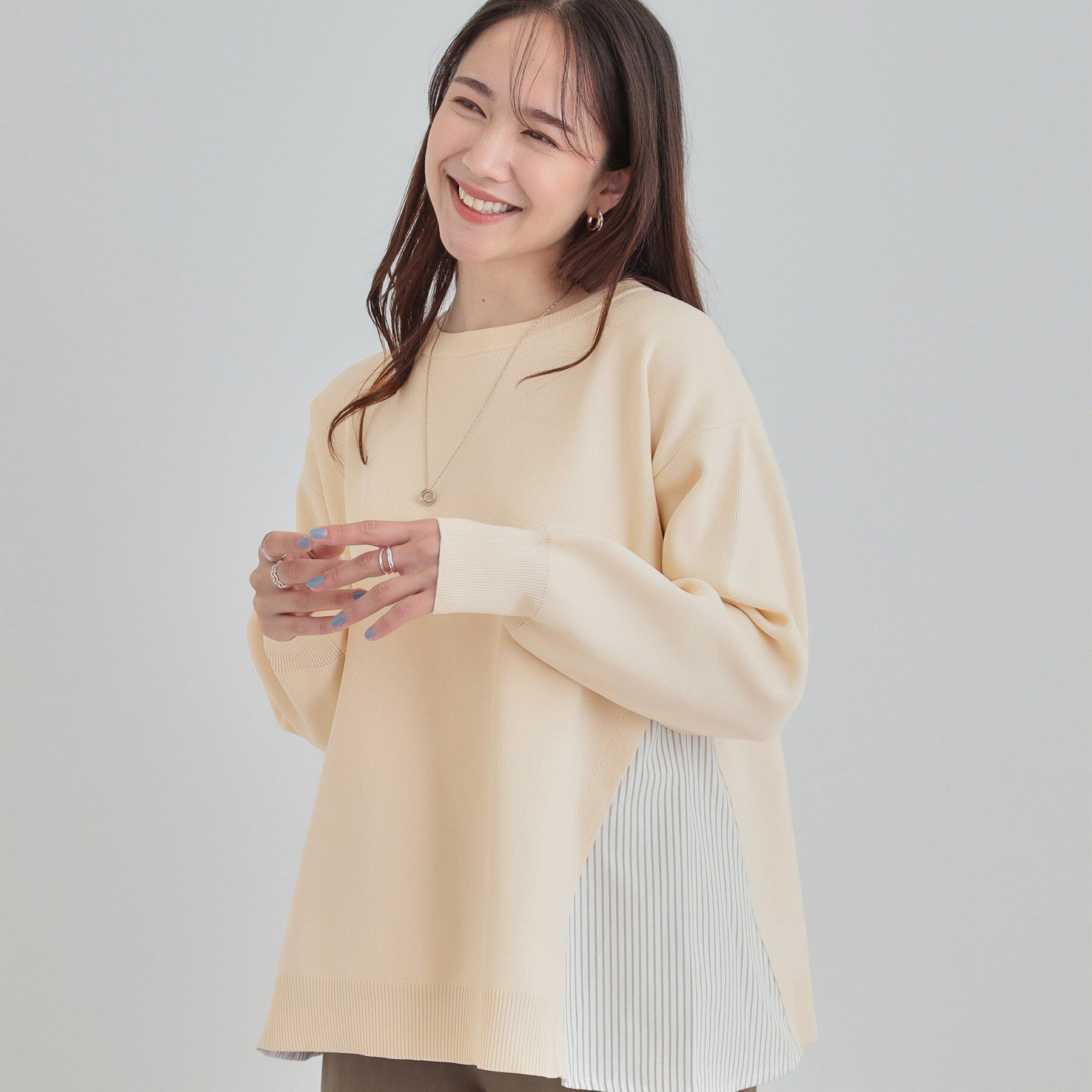 SHOO･LA･RUE「【洗濯機可/S-LL/体型カバー/Aライン】横姿もきれい見え スポンディッシュ サイドフェイクトップ」|ニット・セーター|アイボリー(004)