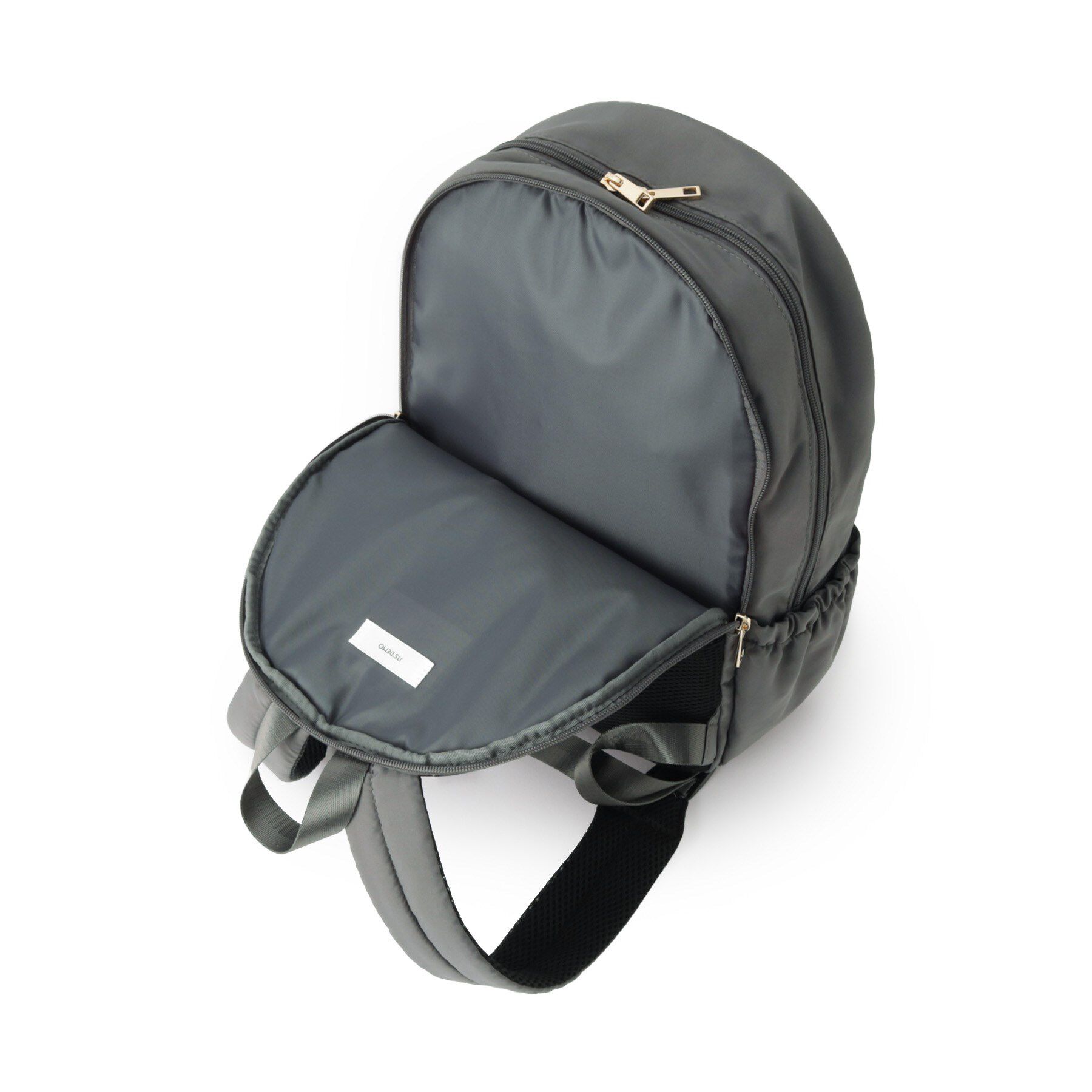 ITS&rsquo;DEMO「【A4対応／9ポケット】ふんわり軽量リュック」|リュック|