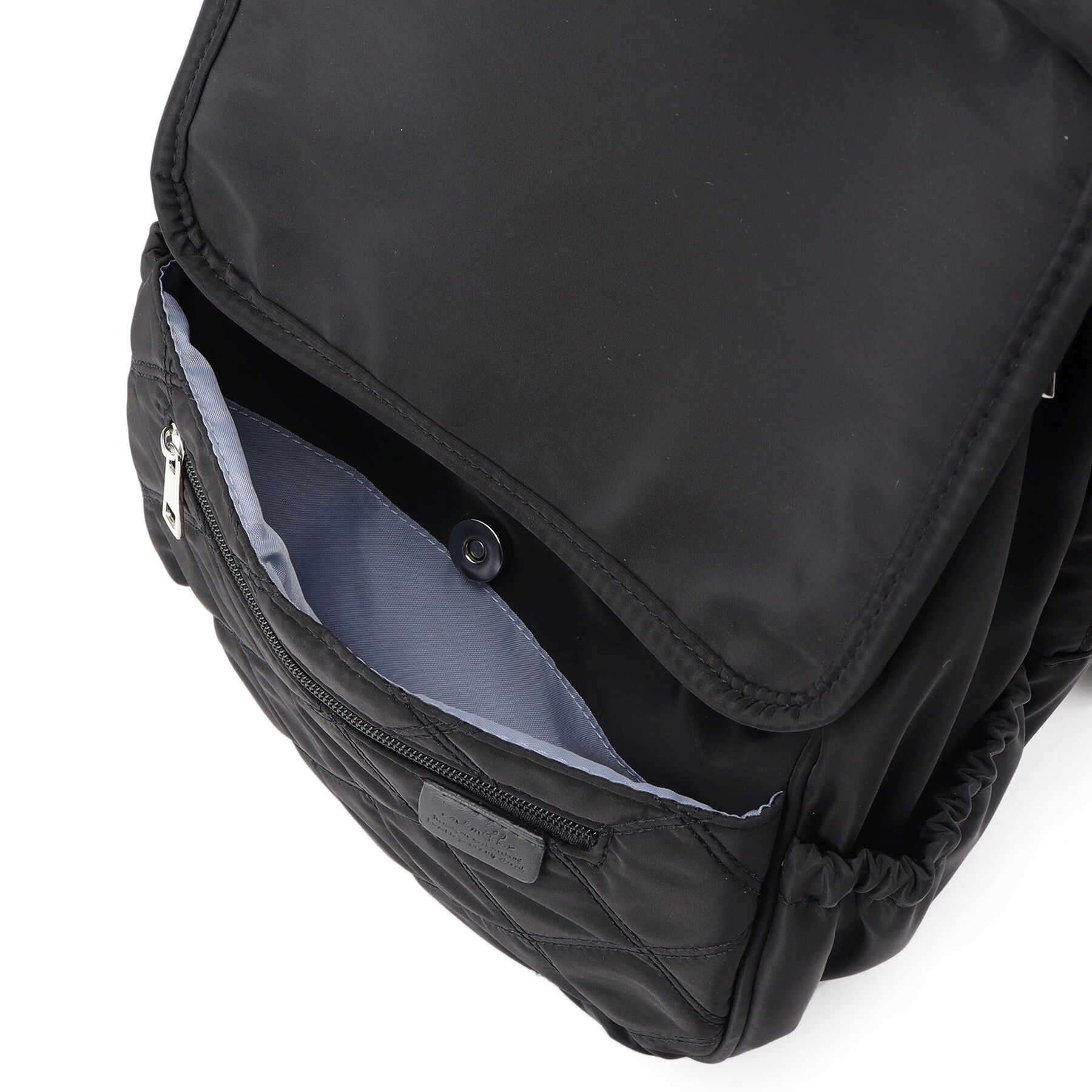 ITS&rsquo;DEMO「【10ポケット／A4】収納アドバイザーキルトリュック」|リュック|