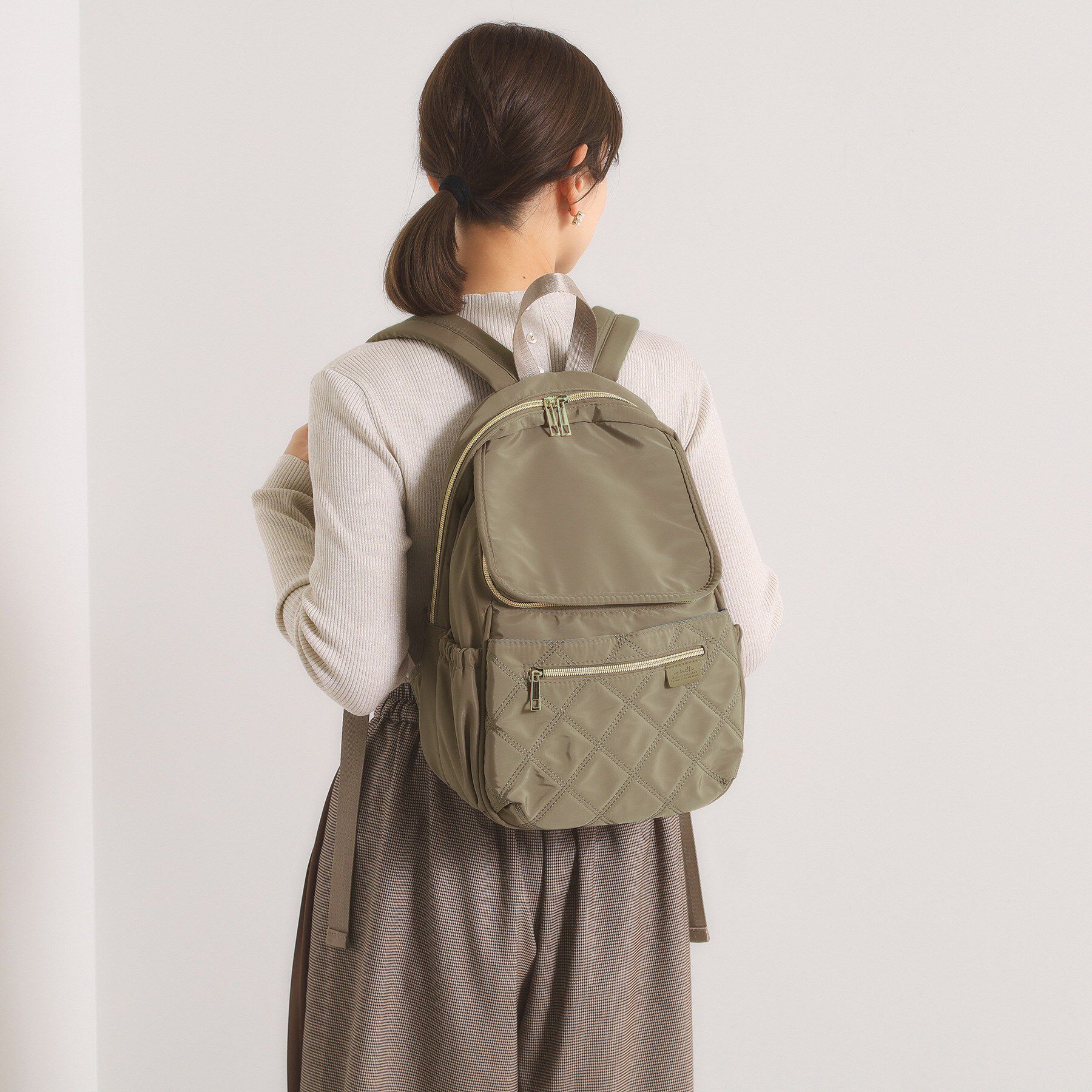 ITS&rsquo;DEMO「【10ポケット／A4】収納アドバイザーキルトリュック」|リュック|