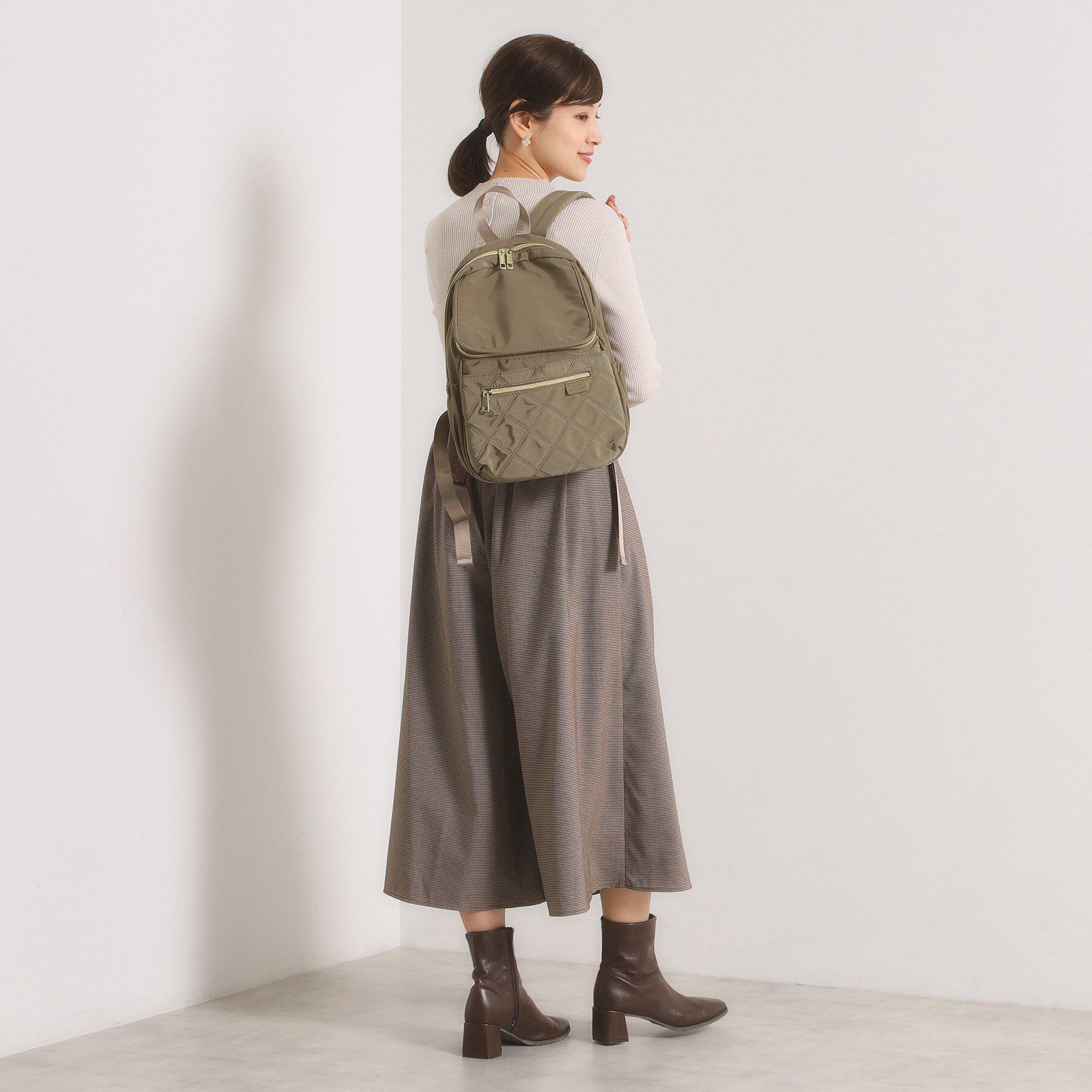 ITS&rsquo;DEMO「【10ポケット／A4】収納アドバイザーキルトリュック」|リュック|