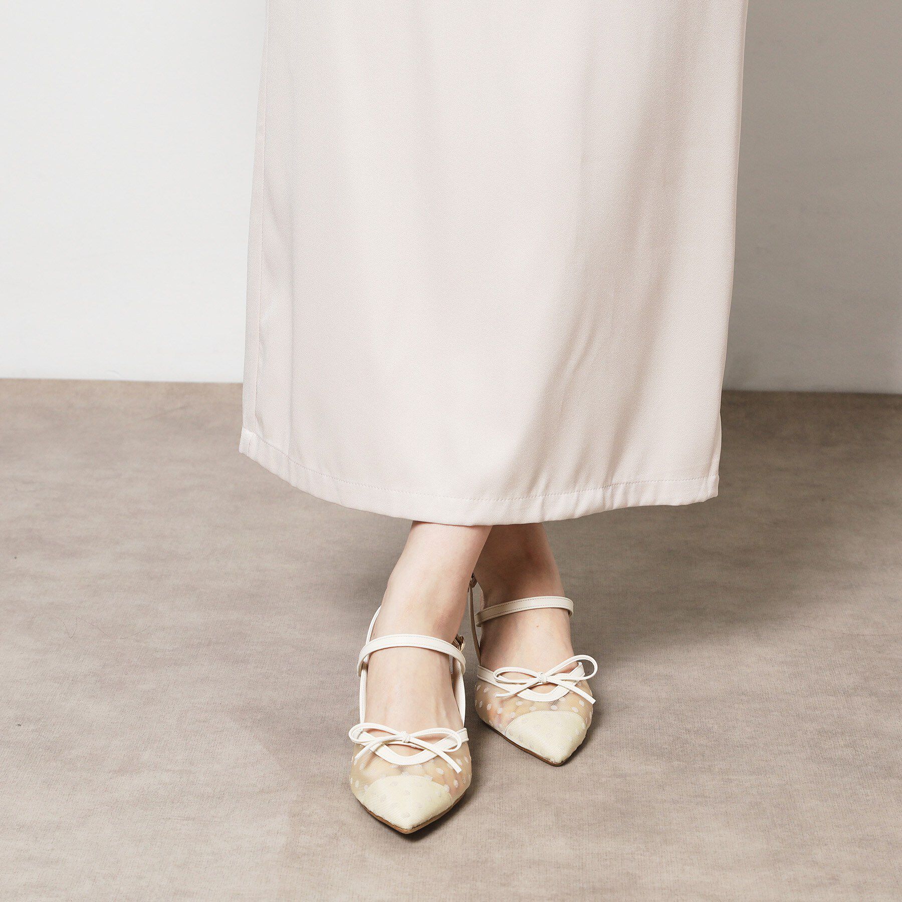 ESPERANZA「【Spring Collection】チュールリボンバックストラップパンプス」|パンプス|アイボリー(904)