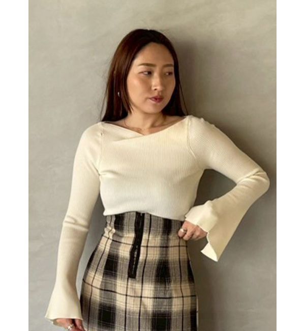 LAGUNAMOON「アシンメトリードレープフレアスリーブニット」|ニット・セーター|