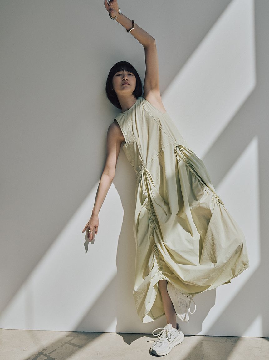 emmi atelier「【emmi atelier】プランプウエーブバングル」|ブレスレット・バングル|