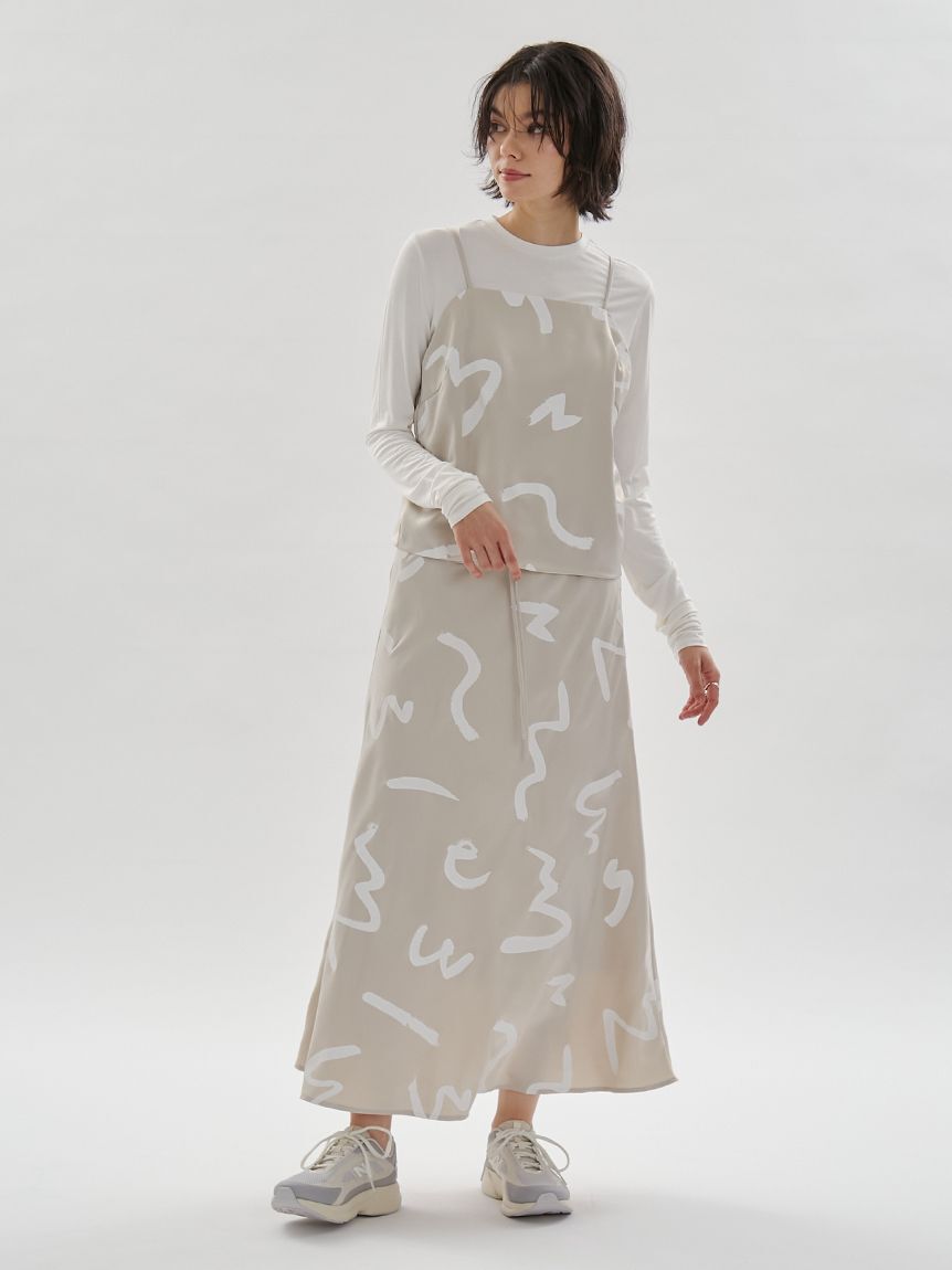 emmi atelier「サテンナロースカート【セットアップ対応】」|スカート|