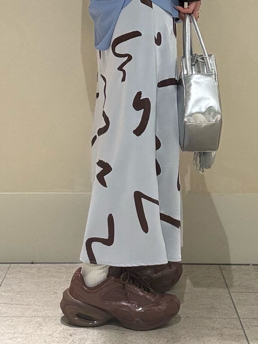 emmi atelier「サテンナロースカート【セットアップ対応】」|スカート|