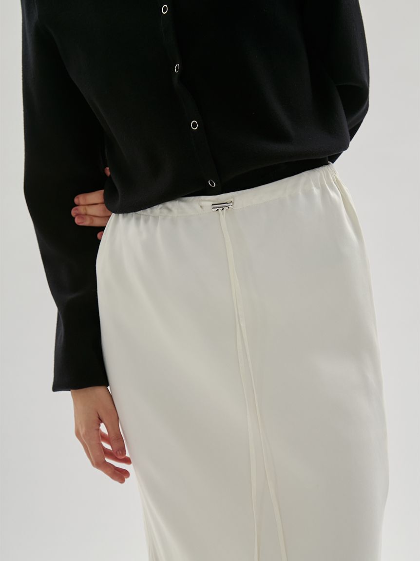 emmi atelier「サテンナロースカート【セットアップ対応】」|スカート|