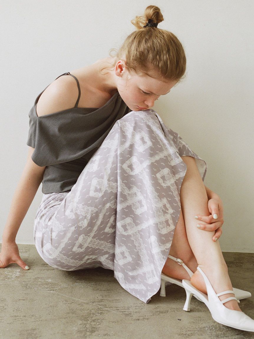 SNIDEL「レースプリントナロースカート」|スカート|