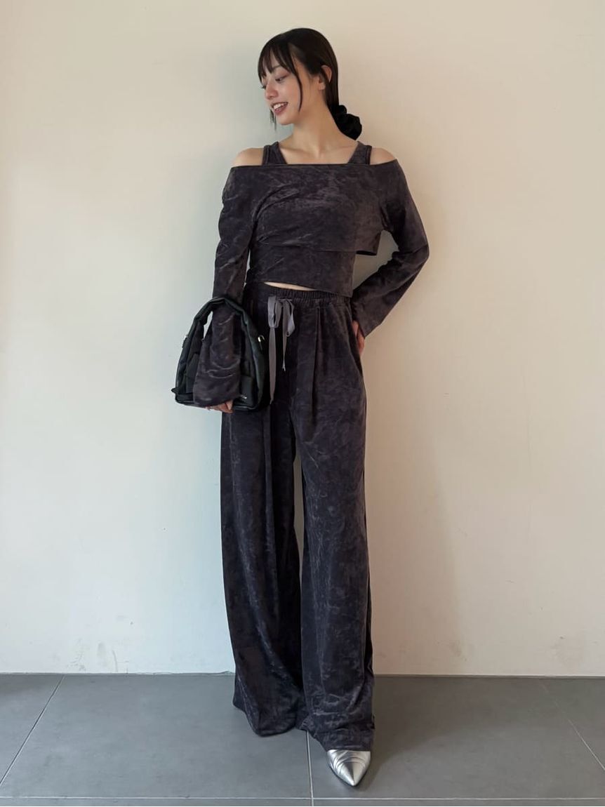 FRAY I.D「クラッシュベロアドロストワイドパンツ」|チノ|