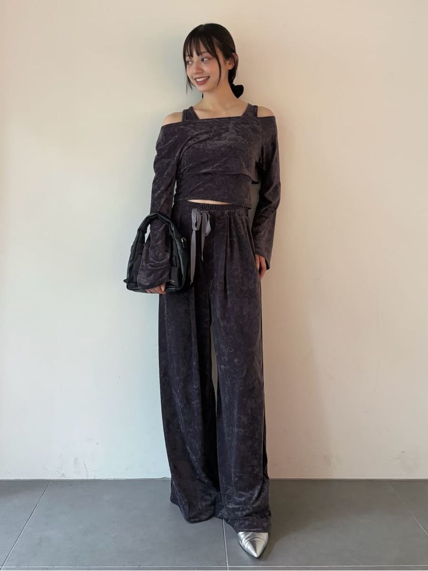 FRAY I.D「クラッシュベロアドロストワイドパンツ」|チノ|