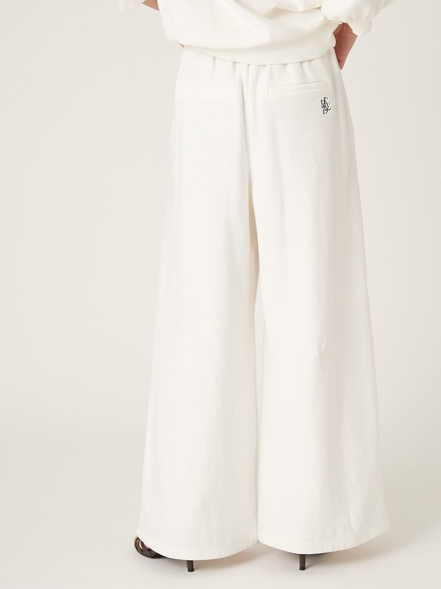 FRAY I.D「【FRAY I.D｜Champion】リバースウィーブタックワイドパンツ」|チノ|