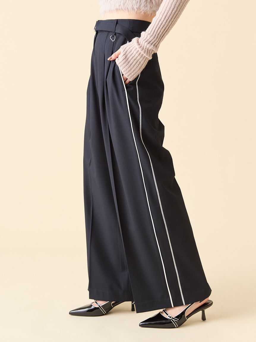 LILY BROWN「ハートチャームサイドラインパンツ」|チノ|