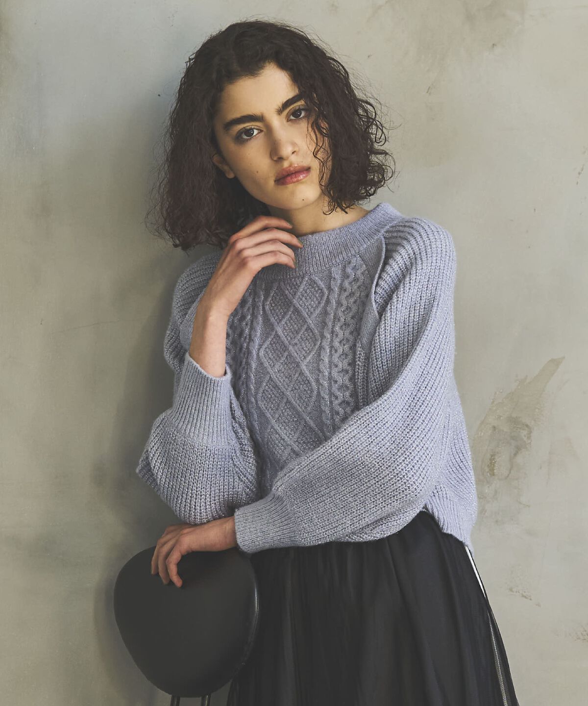 アンドクチュール「ラメケーブルクロップドプルオーバー」|ニット・セーター|ブルー