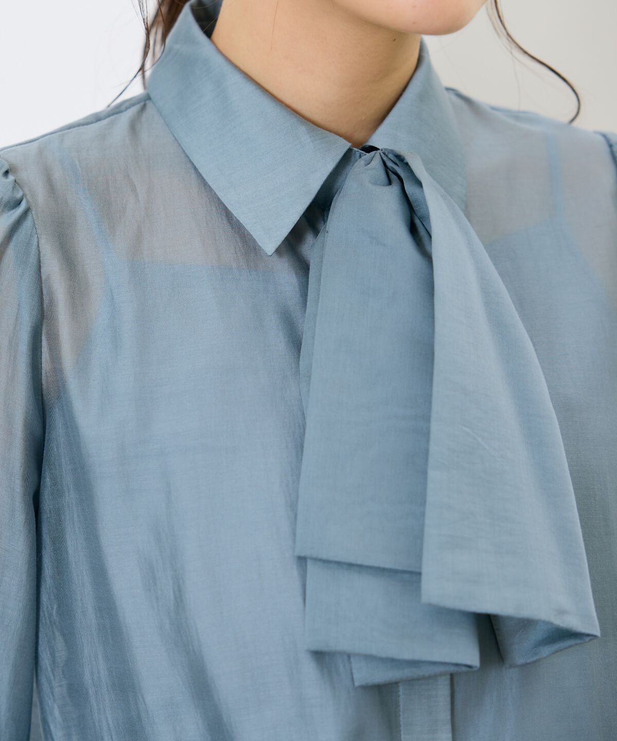 アンドクチュール「リボンタイ付きオーガンジーシャツ」|シャツ・ブラウス|