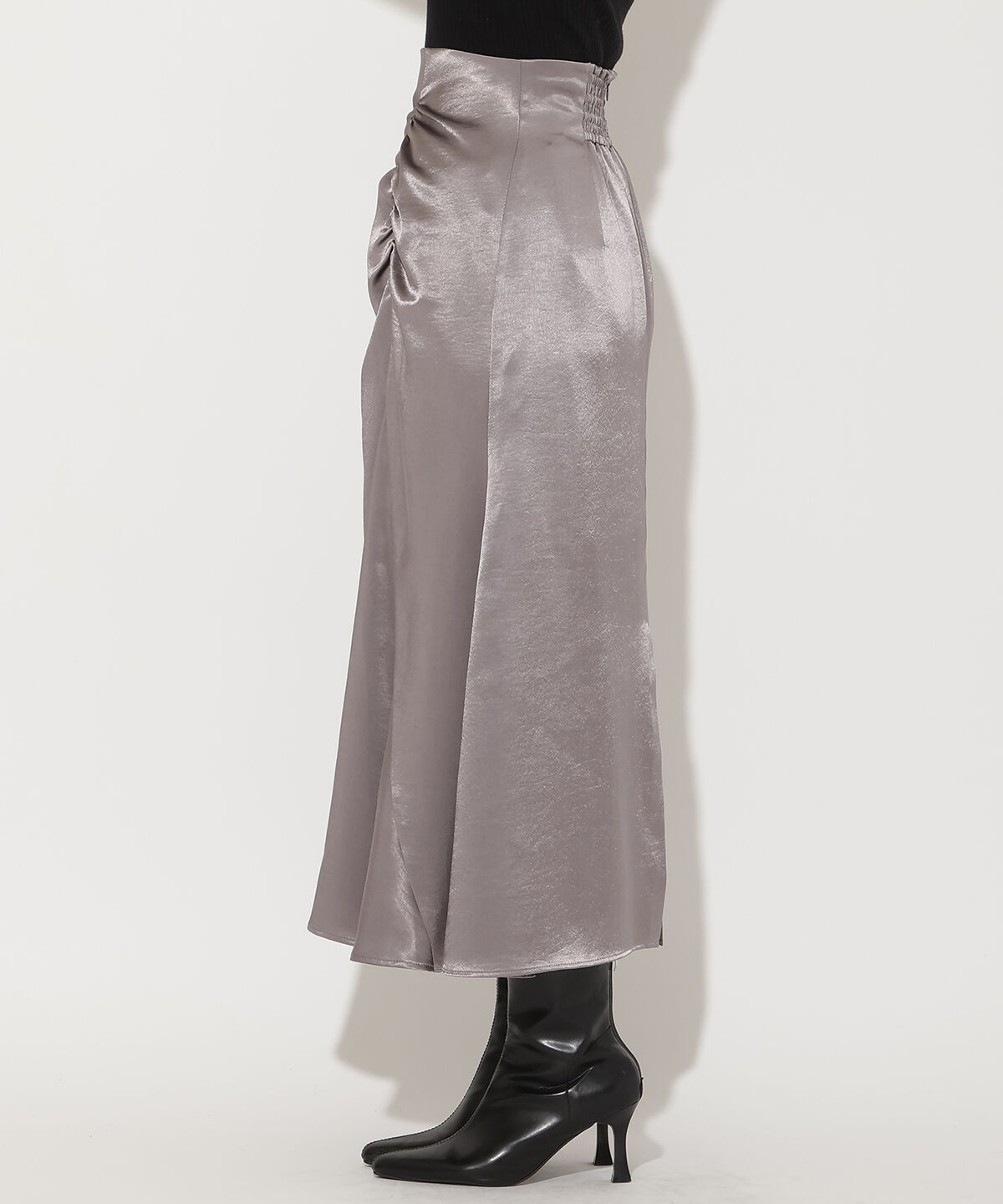 アンドクチュール「ワンサイドシャーリングサテンスカート」|フレア|