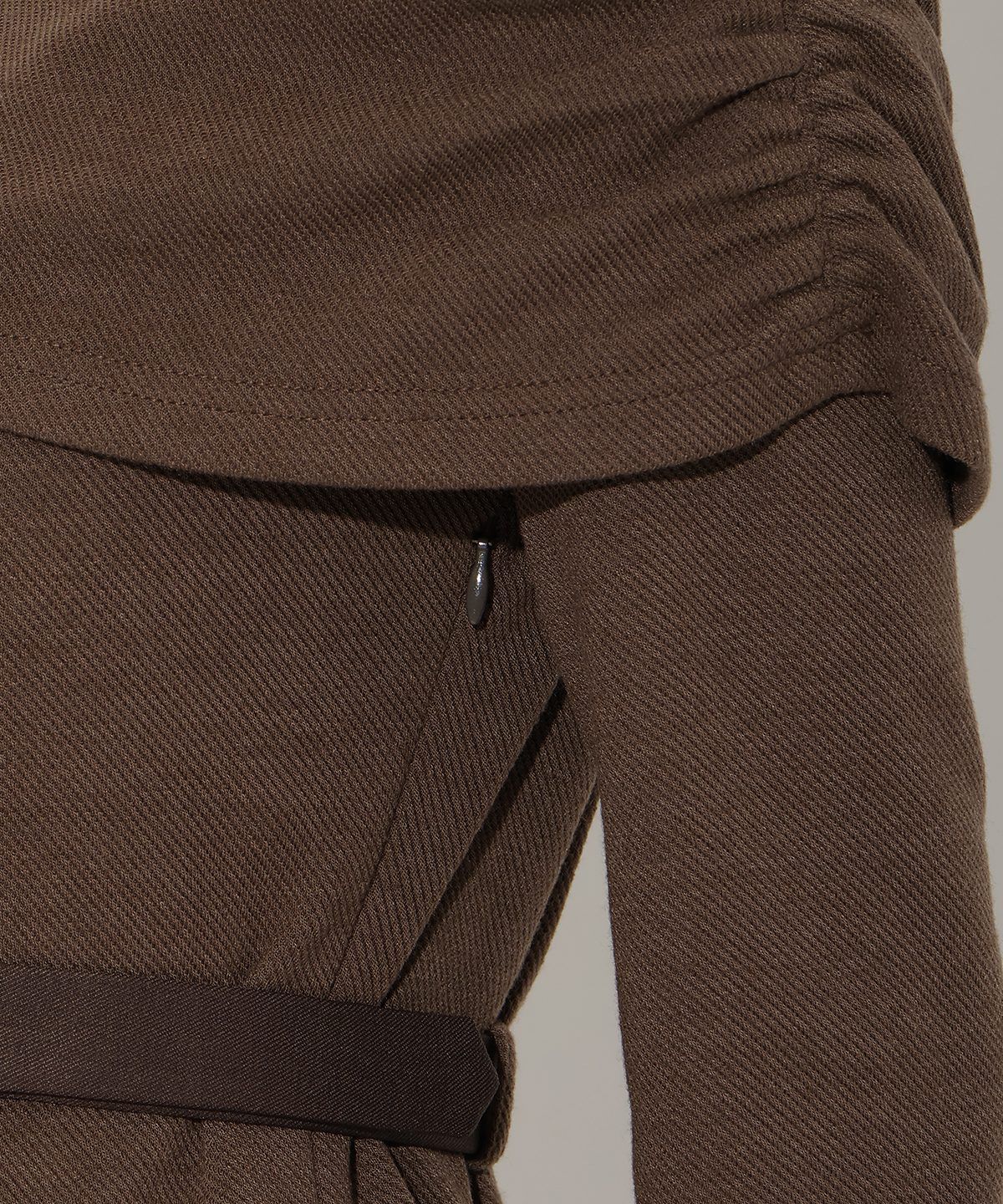 アンドクチュール「ベルト付きオフショルカットワンピース」|ワンピース|