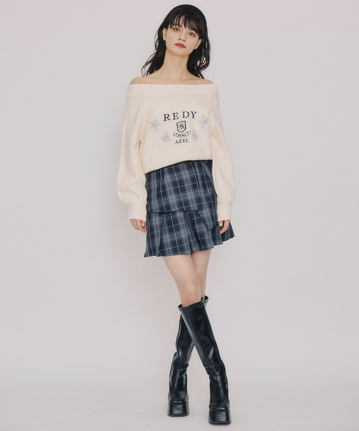 REDYAZEL「ビジューロゴエンブロイダリーニットプルオーバー」|ニット・セーター|