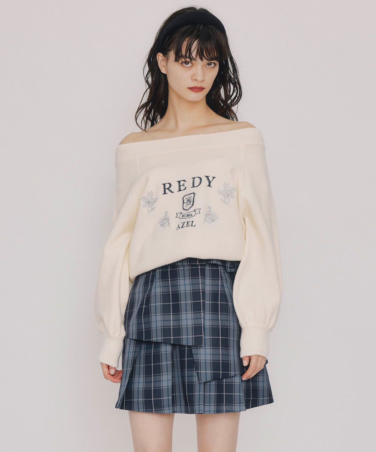 REDYAZEL「ビジューロゴエンブロイダリーニットプルオーバー」|ニット・セーター|