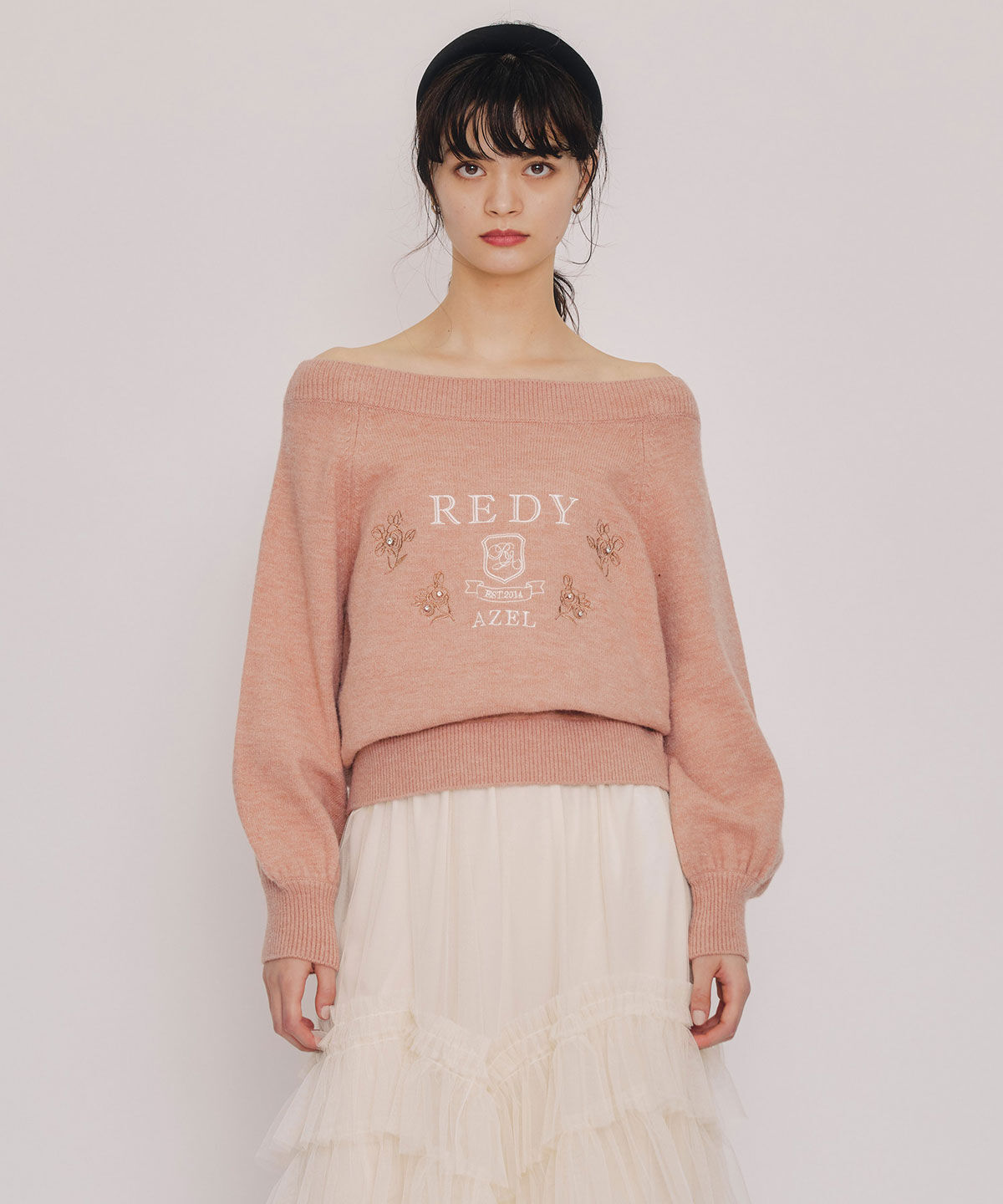 REDYAZEL「ビジューロゴエンブロイダリーニットプルオーバー」|ニット・セーター|