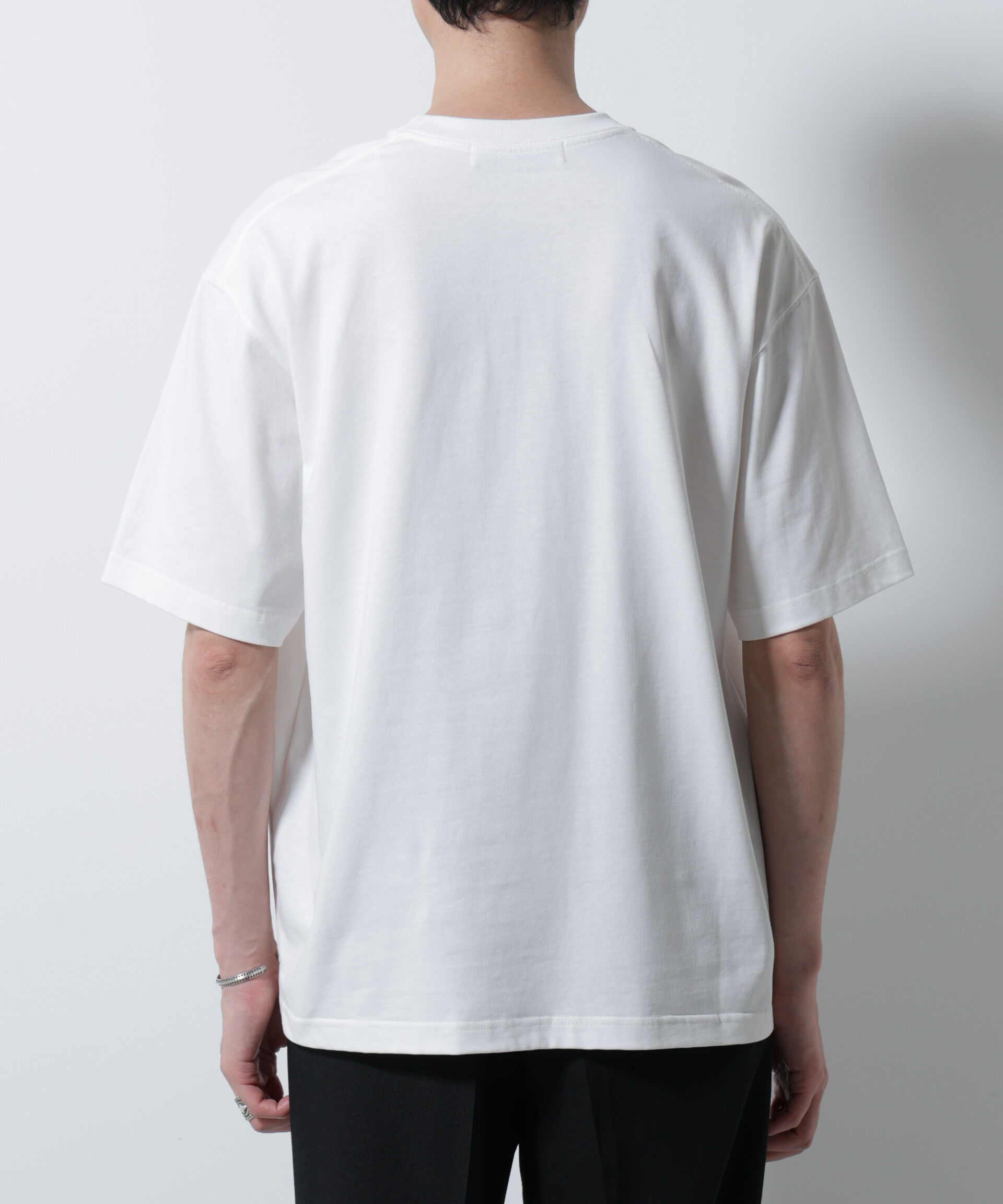 nano･universe「「Art & Craft」エディトリアル 刺繍Tシャツ」|Tシャツ・カットソー|