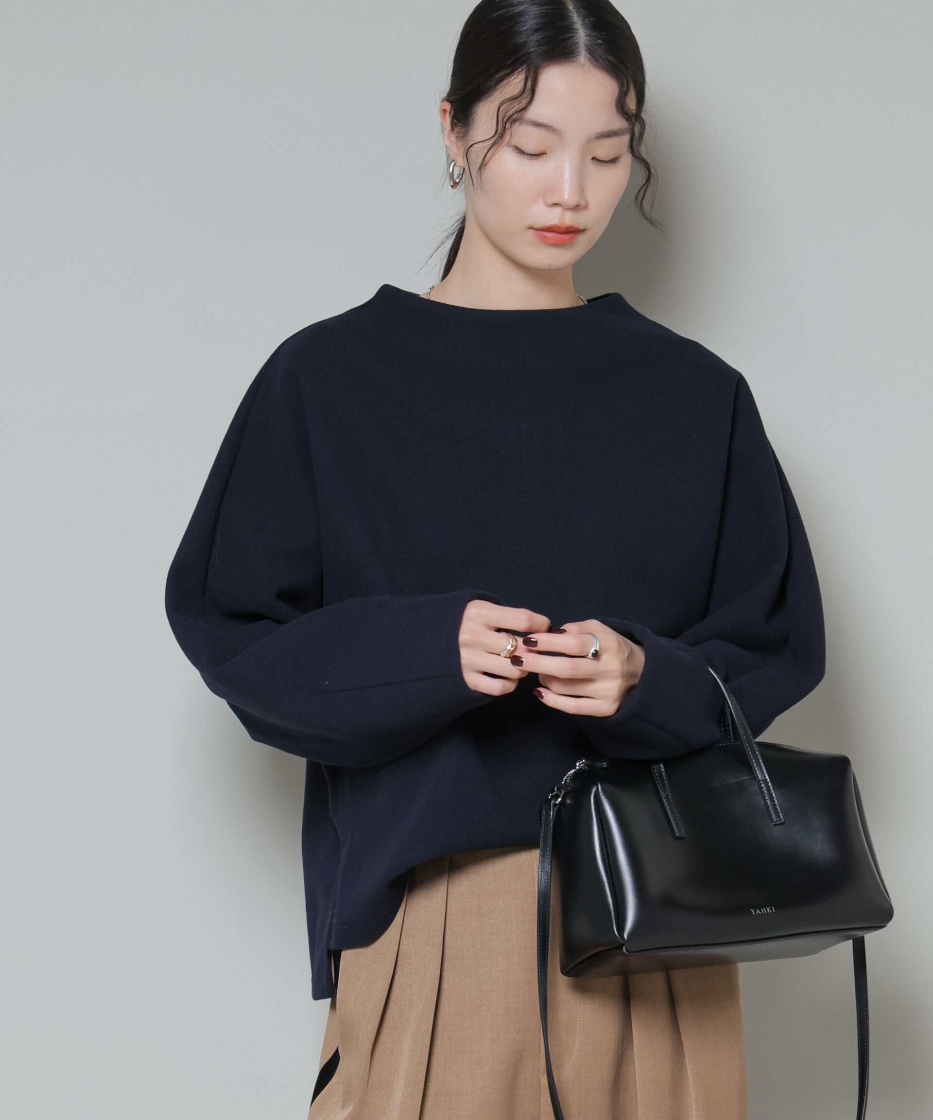 nano･universe「ｿﾌﾄﾒﾙﾄﾝｼﾞｬｰｼﾞｰﾀｯｸｽﾘｰﾌﾞﾓｯｸﾈｯｸﾄｯﾌﾟｽ(」|シャツ・ブラウス|D.ネイビー1