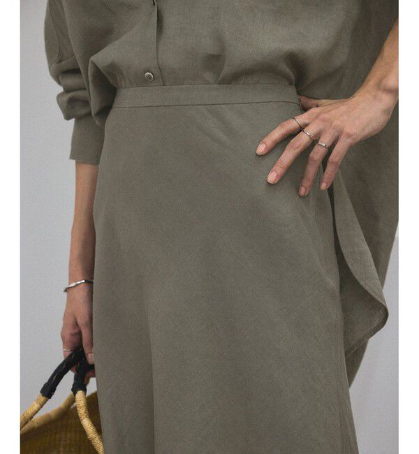 SALON adam et rope'「リネンバイヤススカート［GENTLE LINEN］」|スカート|