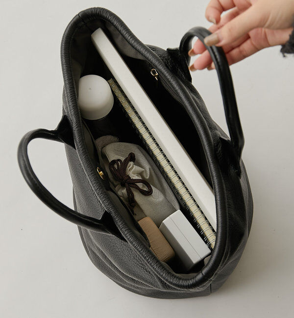  「《本革/ペットボトル並みの軽さ》【Seaudeux/セアウ】レザートートバッグ」|トートバッグ|