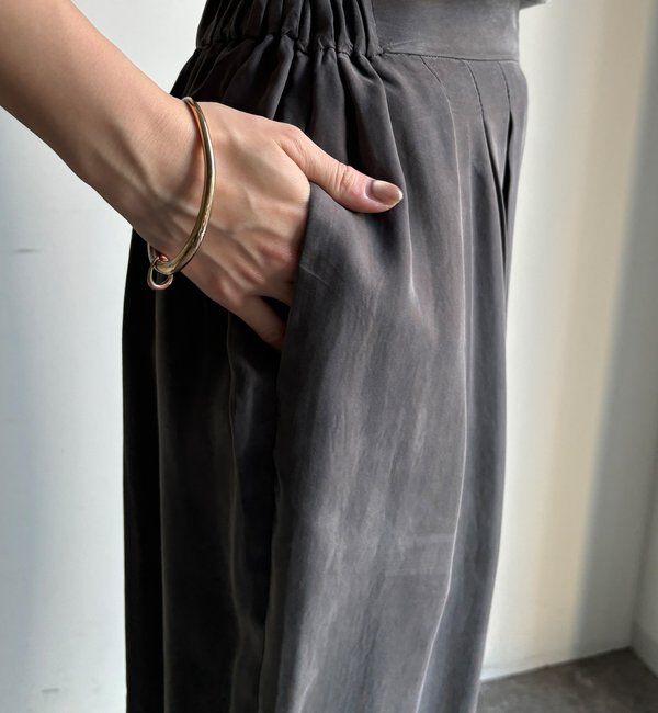  「【セットアップ対応】キュプラレーヨンタックパンツ」|チノ|