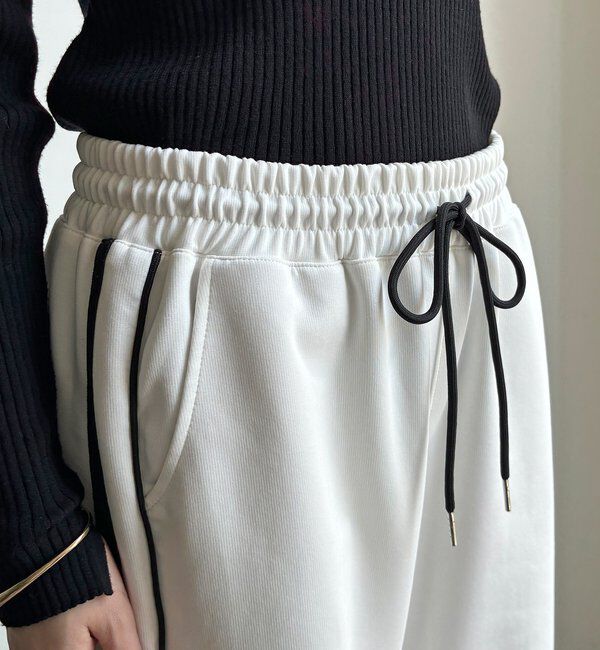  「【WEB限定】サイドライントラックパンツ」|チノ|