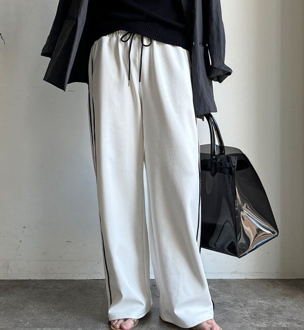  「【WEB限定】サイドライントラックパンツ」|チノ|