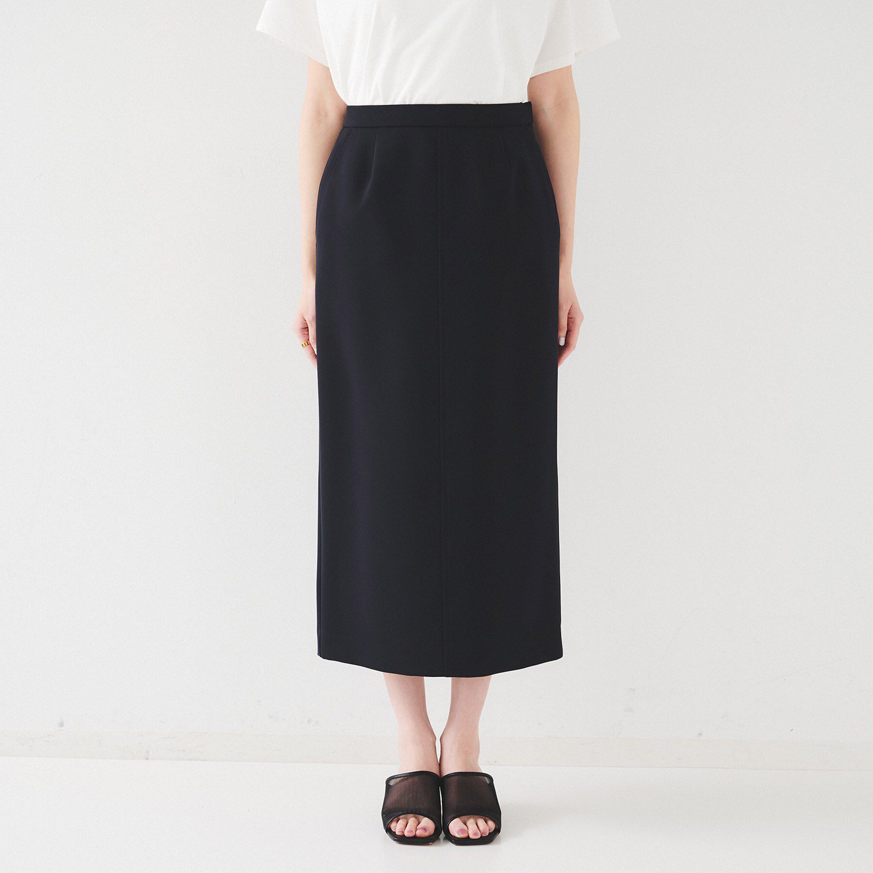 UNTITLED「【後ろウエストゴム/洗える】ストレッチ ナロースカート」|スカート|