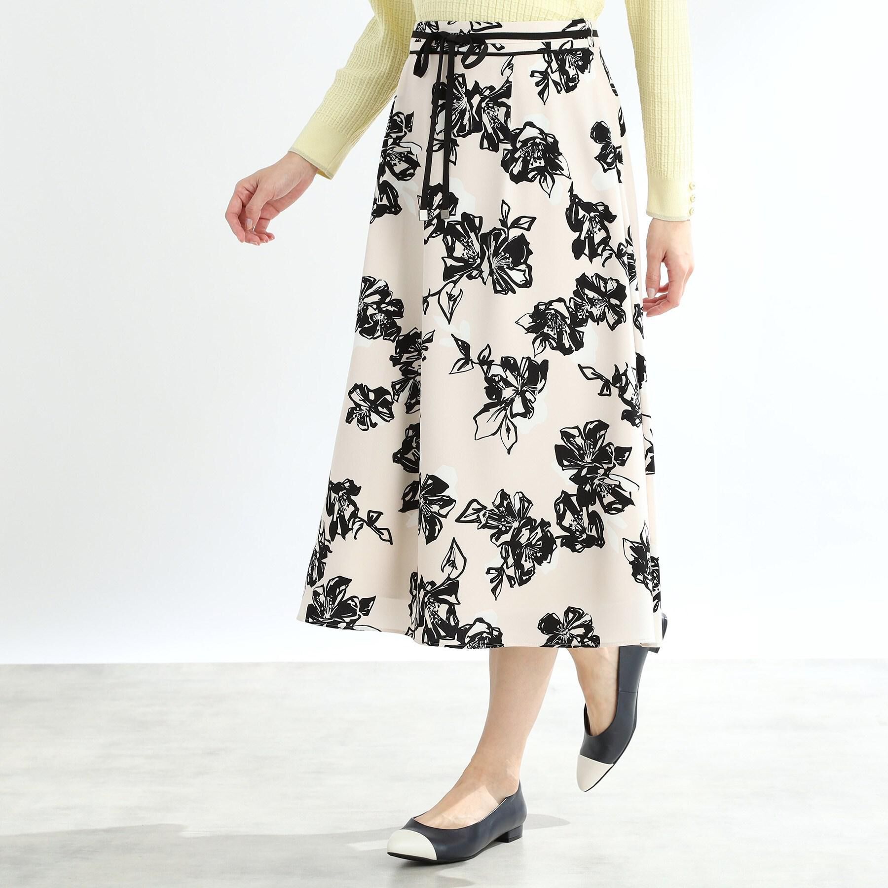 Reflect「【夏SALE／マシンウォッシュ可】フラワーフレアスカート」|スカート|グレージュ(150)