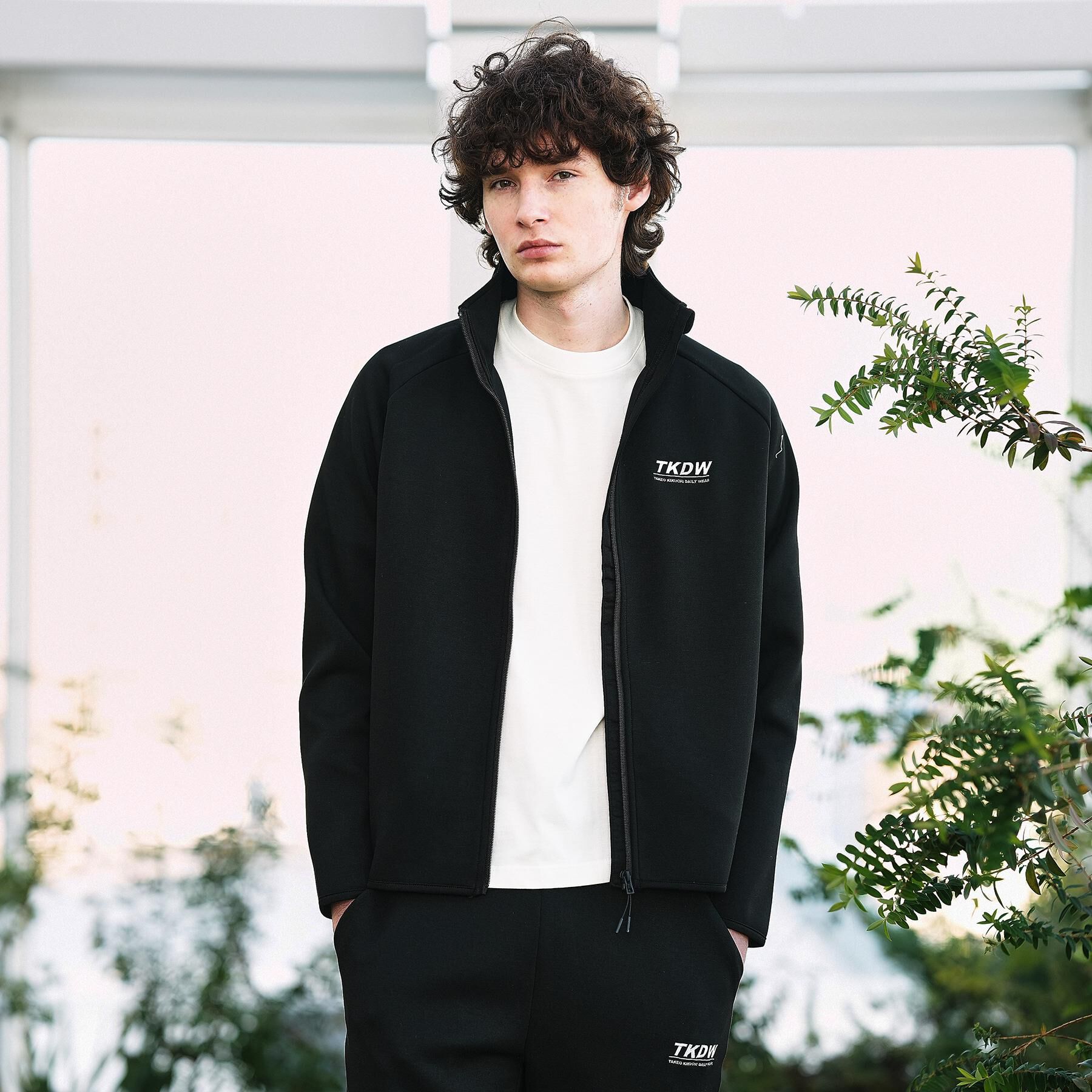 TAKEO KIKUCHI「TKDWダンボールニットブルゾン」|ブルゾン・スタジャン|ブラック(019)
