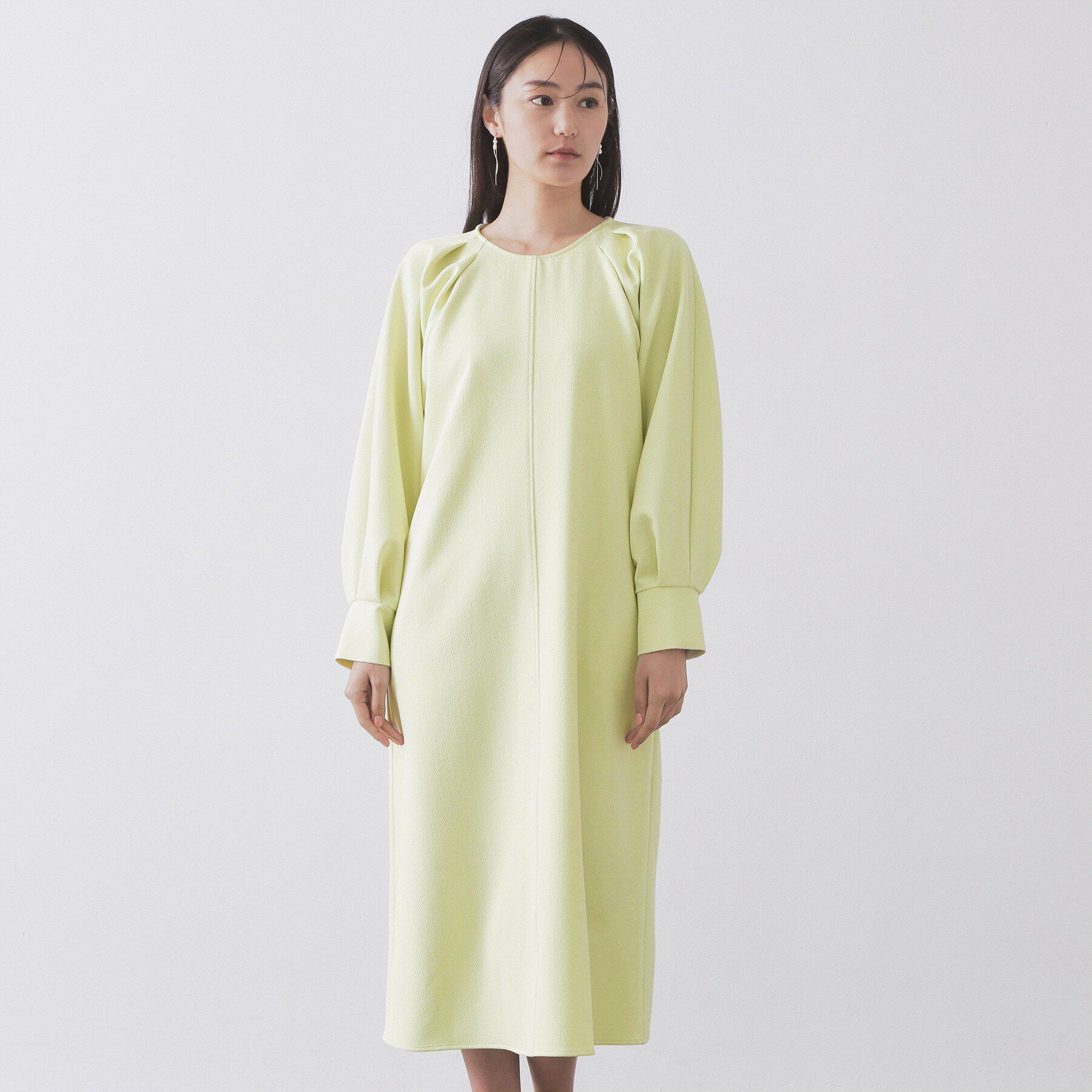 OPAQUE.CLIP「タックデザインAラインワンピース【洗濯機OK】」|ワンピース|