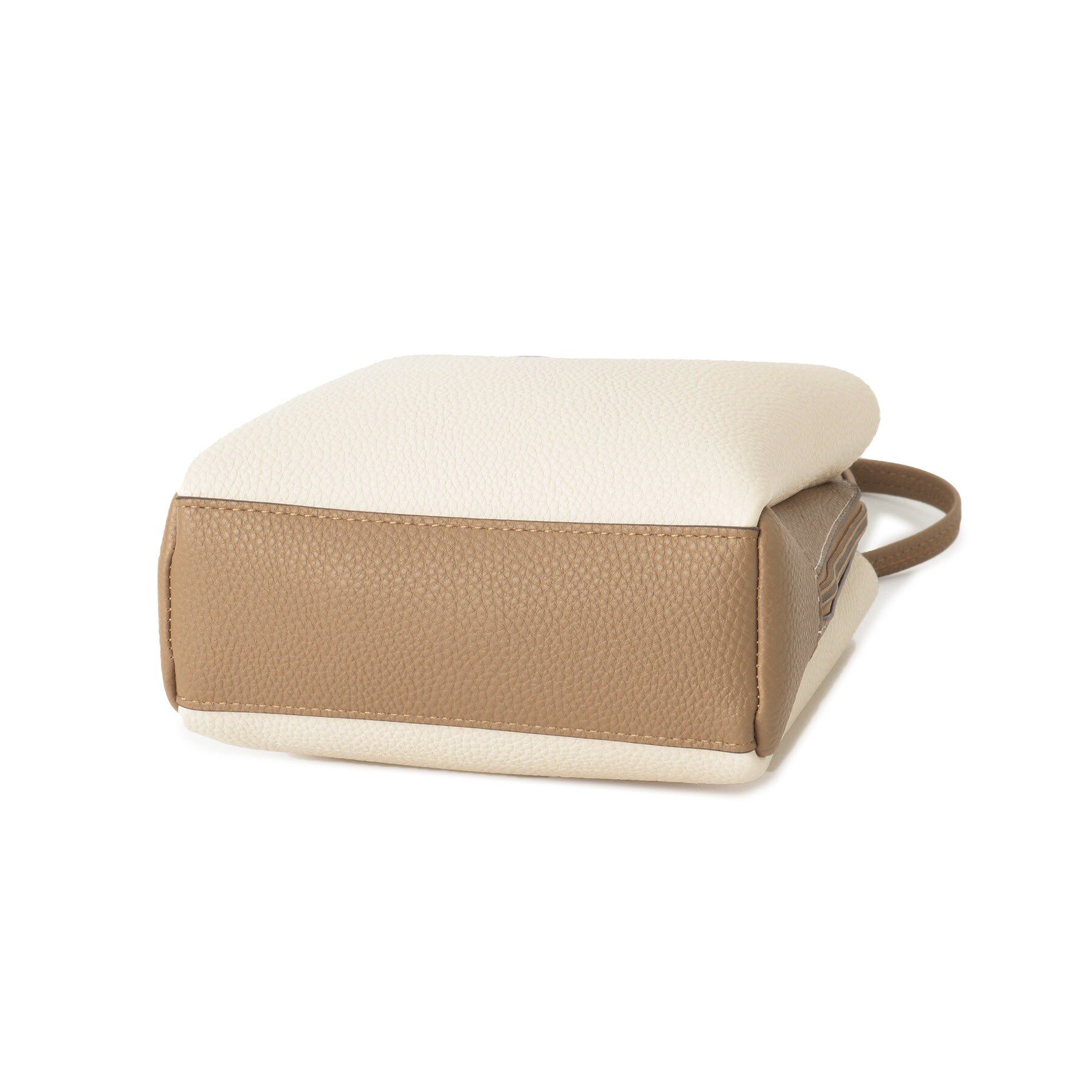 SHOO･LA･RUE「【軽量】ふわっと軽い 3層ショルダーバッグ」|ショルダー・メッセンジャー|