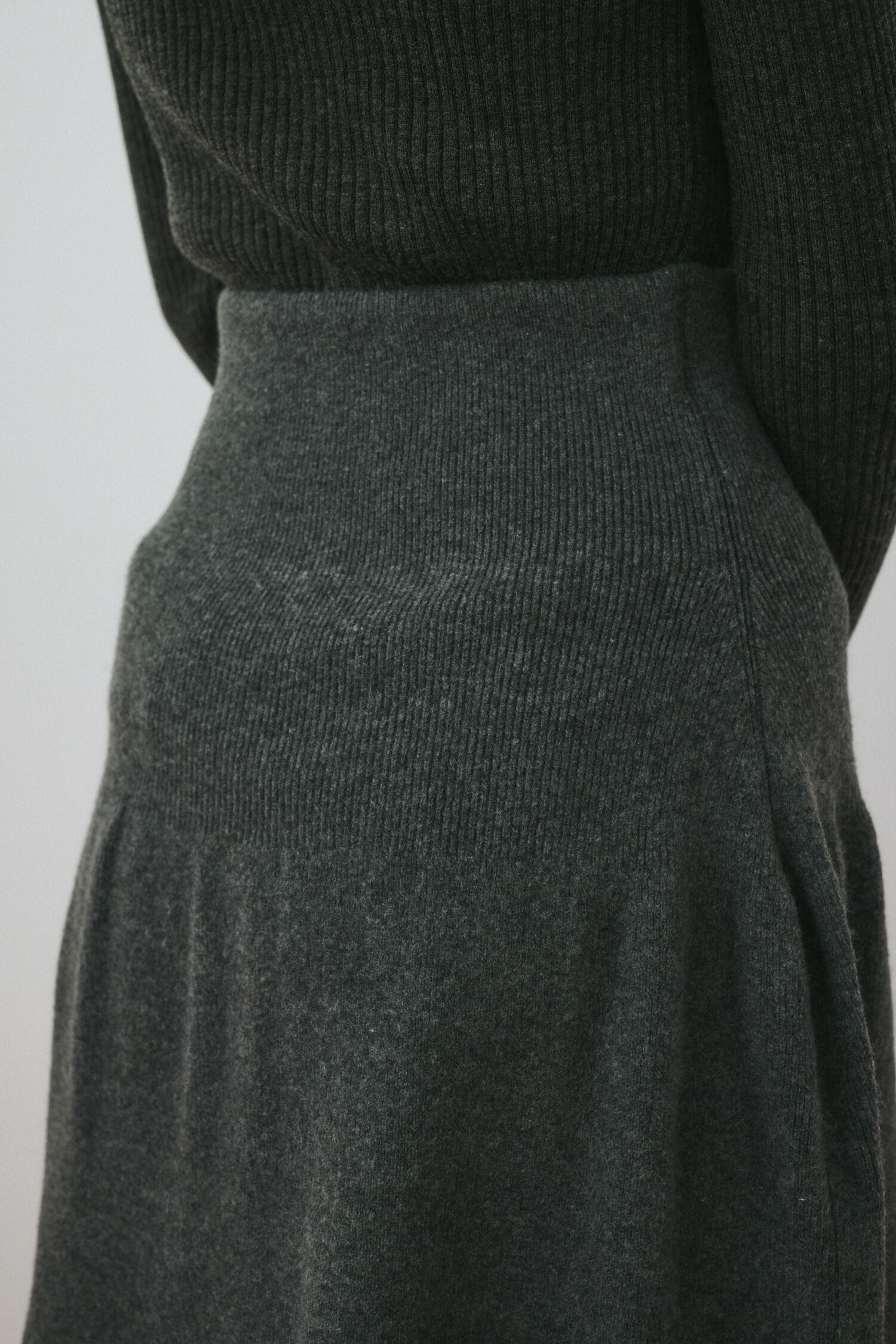 HeRIN.CYE「Flare knit skirt」|スカート|