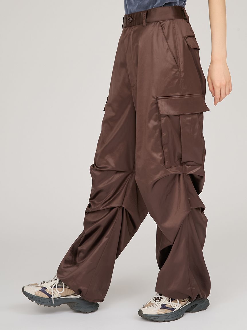 emmi atelier「タックフォルムカーゴパンツ」|チノ|