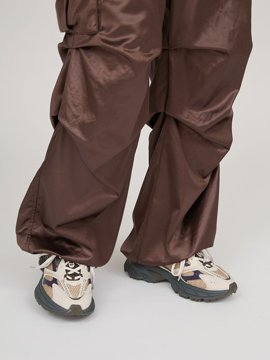 emmi atelier「タックフォルムカーゴパンツ」|チノ|