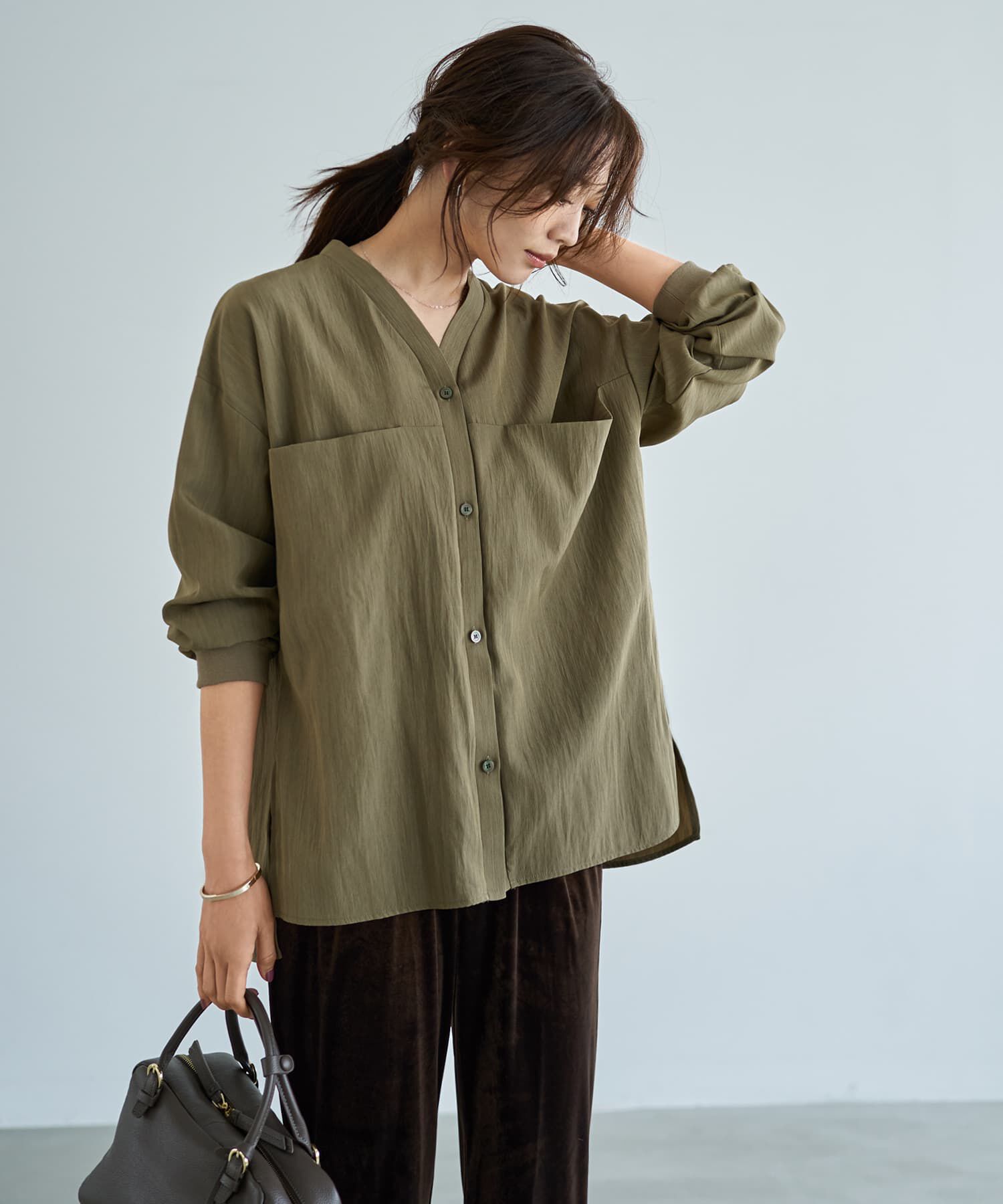 STYLE DELI「袖口リブの身頃がポケットVネックシャツ」|シャツ・ブラウス|