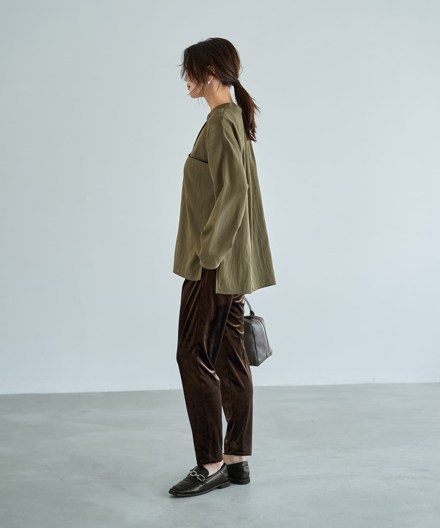 STYLE DELI「袖口リブの身頃がポケットVネックシャツ」|シャツ・ブラウス|