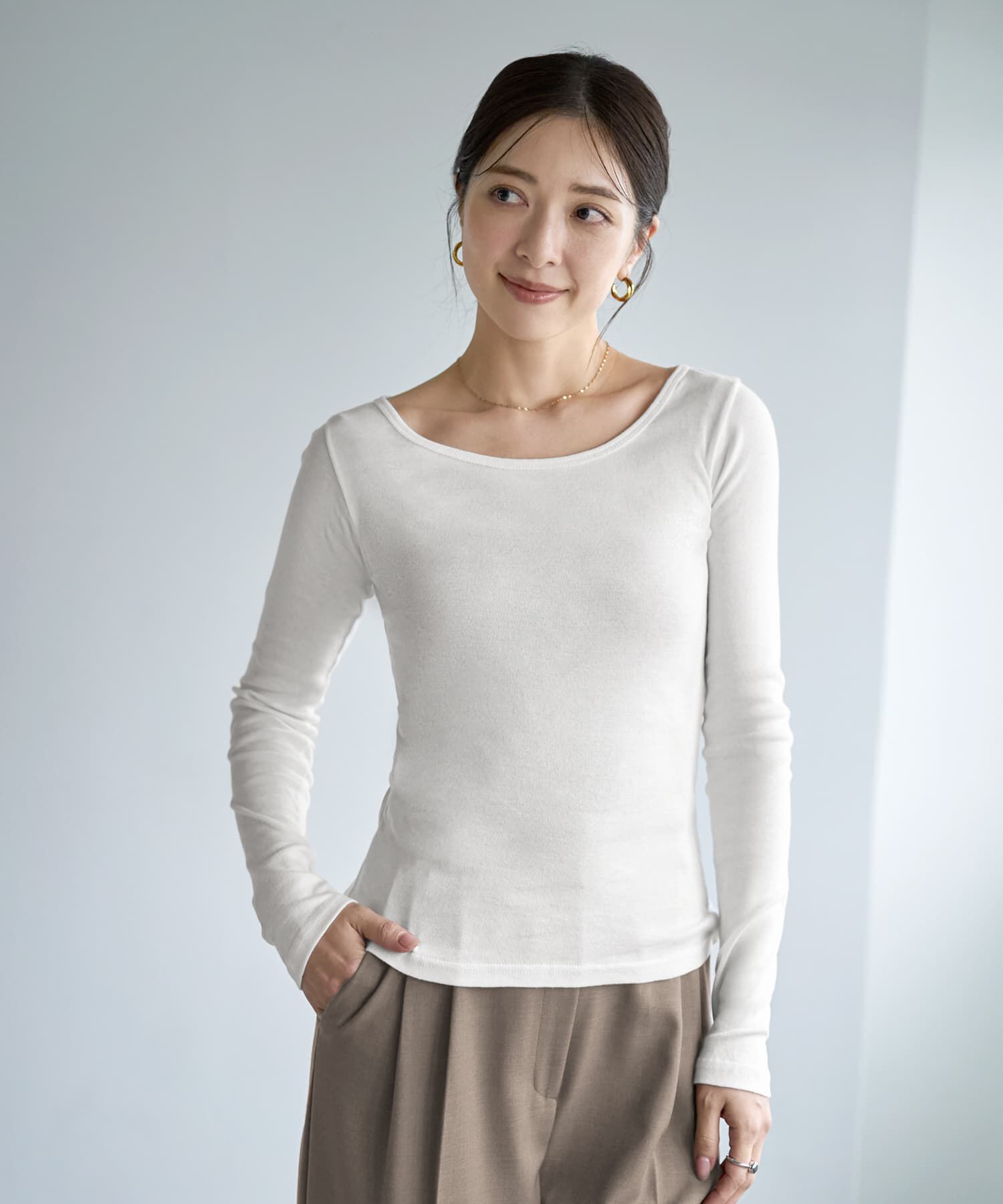 STYLE DELI「◆敏感肌対策◆中に着る綿100デコルテ開きカットソー」|Tシャツ・カットソー|ホワイト