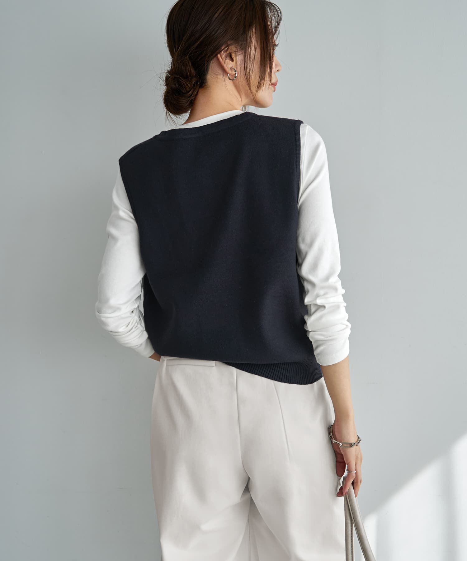 STYLE DELI「ハイゲージ編みディープVネックベスト」|ニット・セーター|